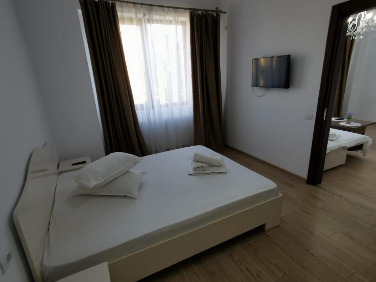 Lake Apartments Solid Mamaia Exterior foto