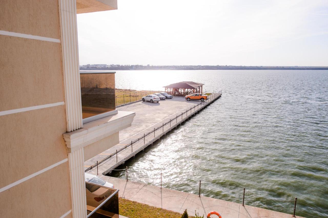 Lake Apartments Solid Mamaia Exterior foto