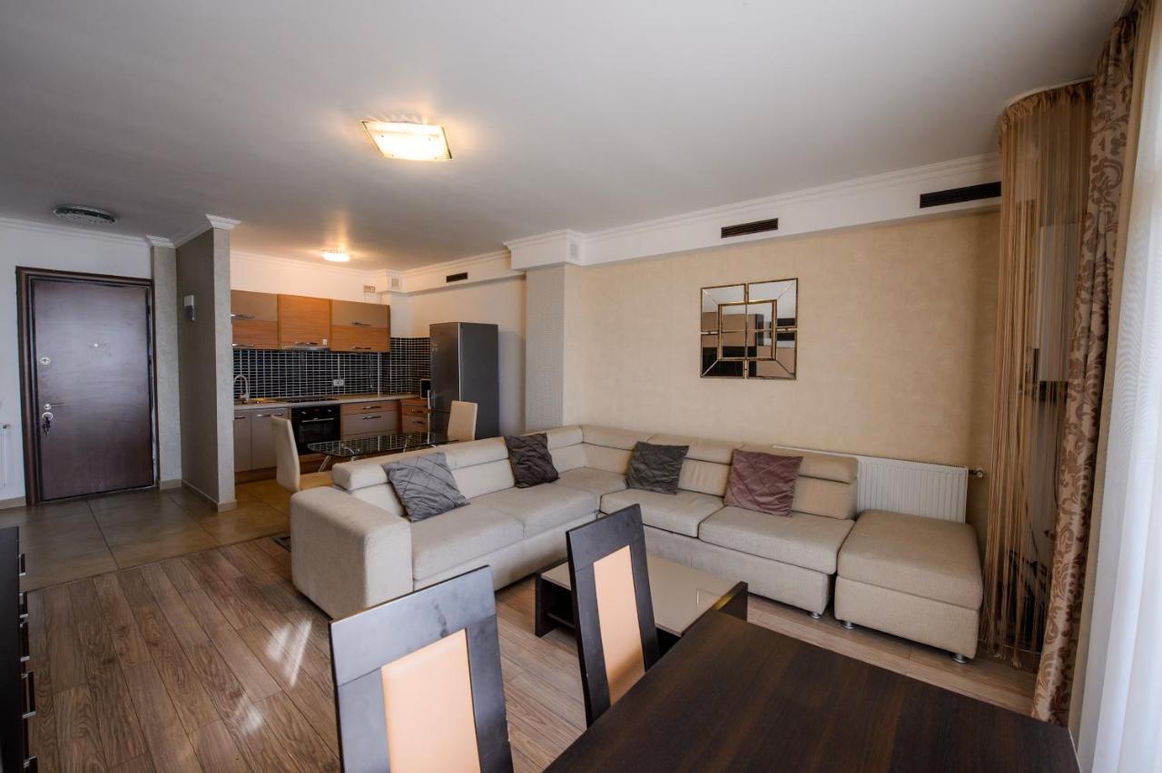 Lake Apartments Solid Mamaia Exterior foto