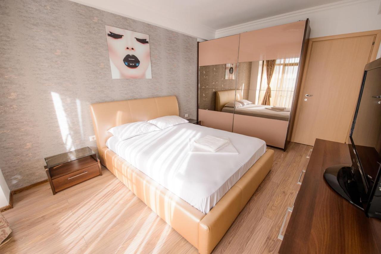 Lake Apartments Solid Mamaia Exterior foto