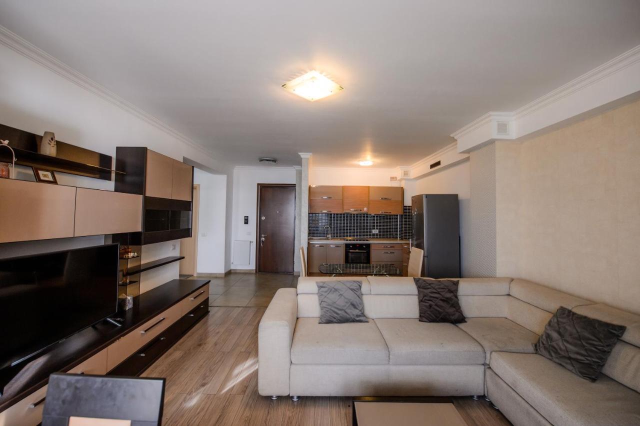 Lake Apartments Solid Mamaia Exterior foto