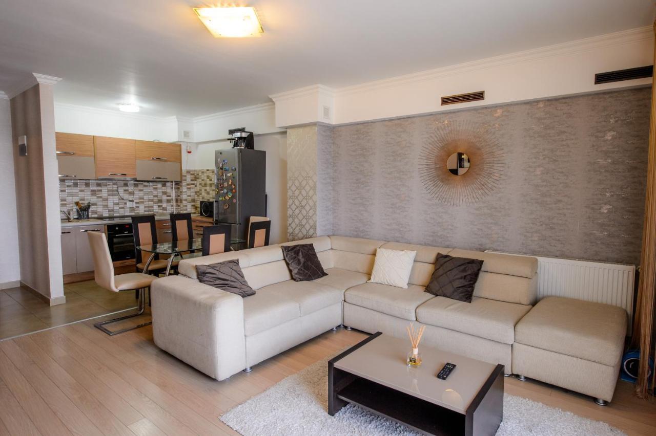 Lake Apartments Solid Mamaia Exterior foto